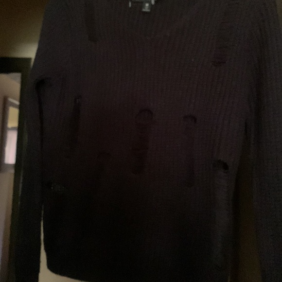 Sweater - Picture 2 of 3